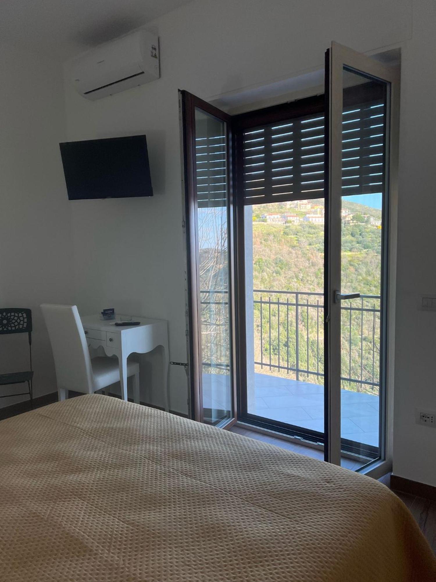Dente Di Leone Hotel San Mauro Cilento Buitenkant foto